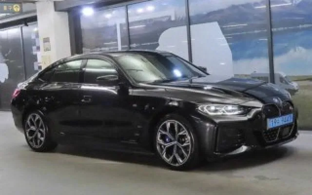 K5MX 중고차 i4 eDrive 40 매물 사진 3 - 2022/06 16,491km
